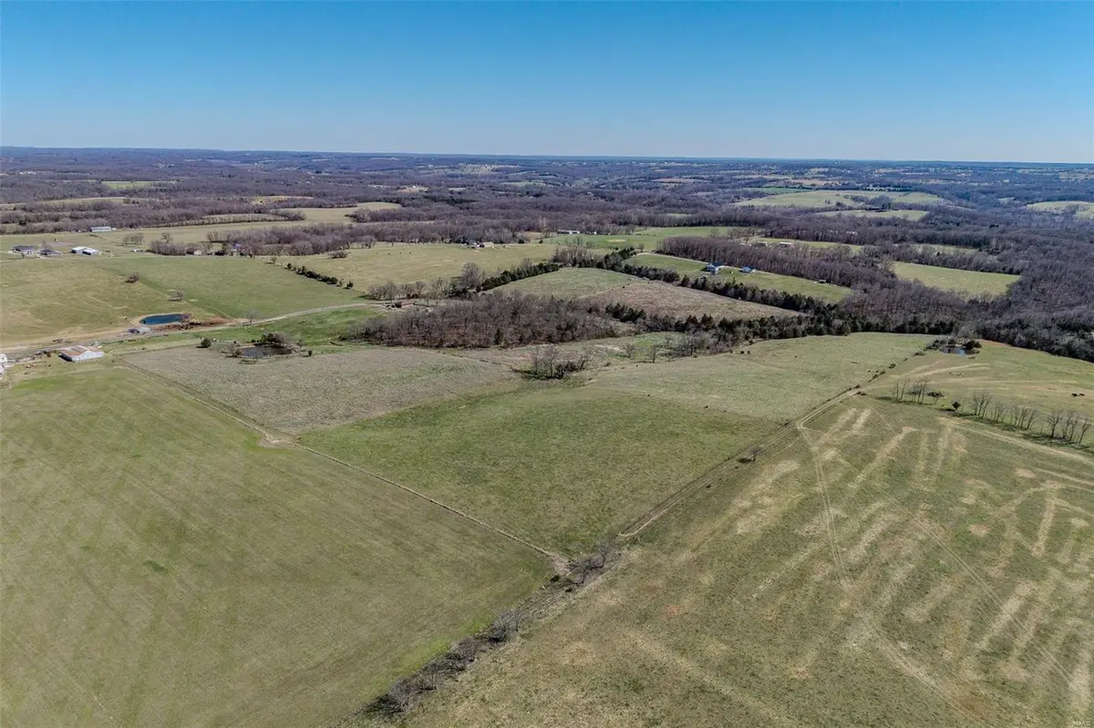 Address not disclosed, Rogersville, MO 65742