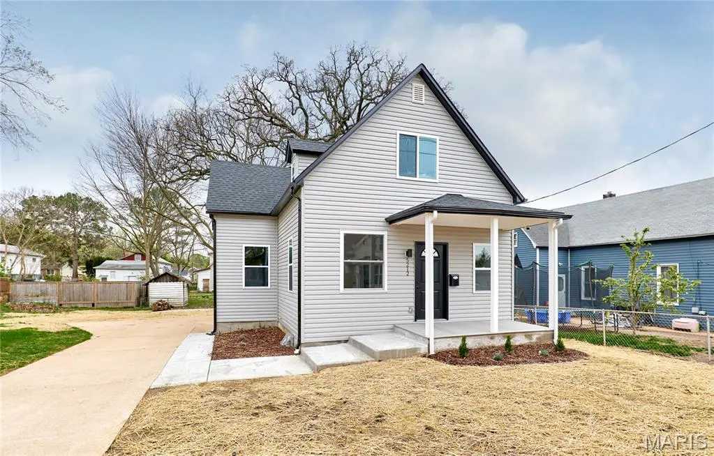 5212 Vine AVE, St Louis, MO 63123
