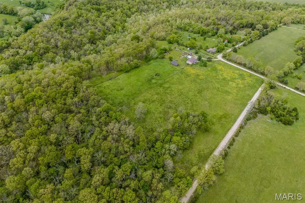 81 Indian Creek Loop, Buffalo, MO 65622