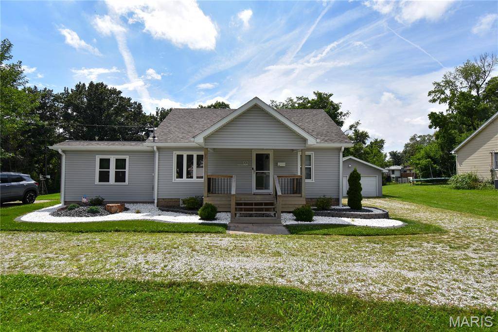 122 Old Bethalto RD, Cottage Hills, IL 62018
