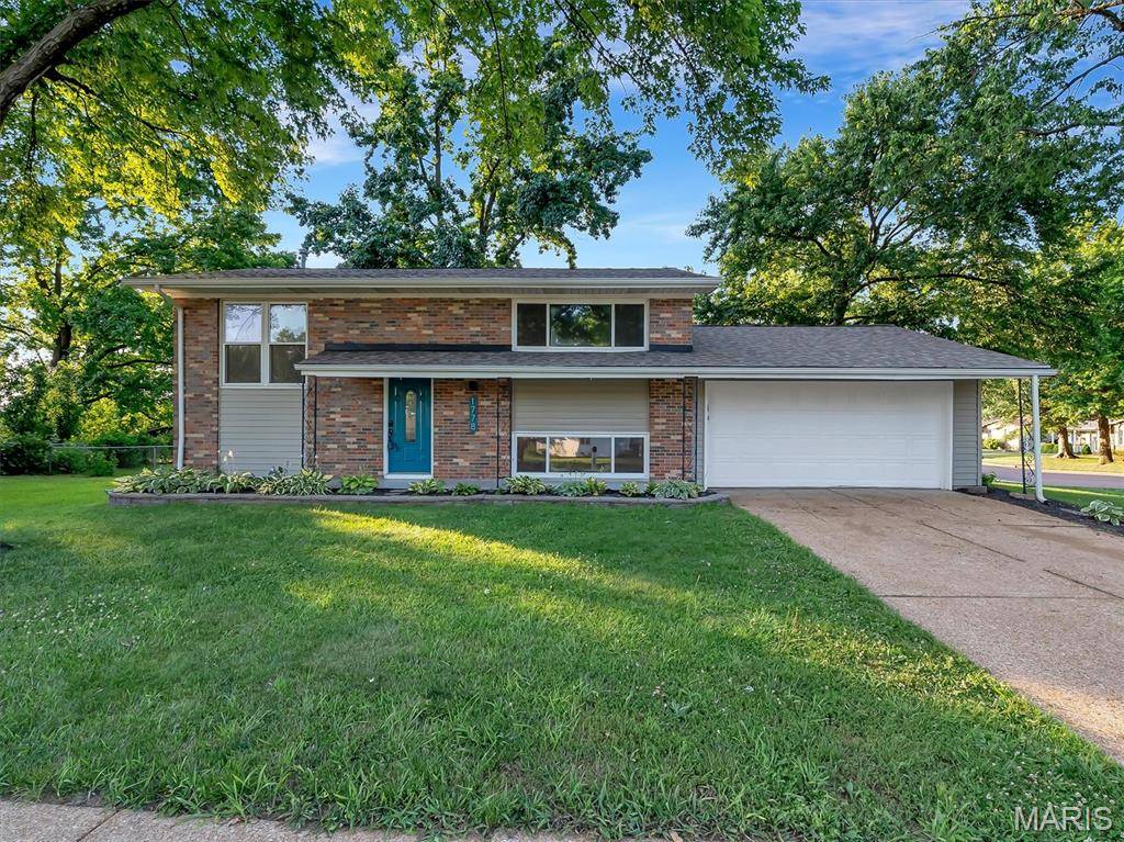 1778 San Miguel LN, Fenton, MO 63026