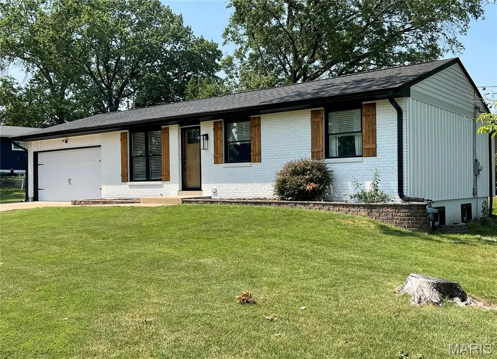 535 Rayburn AVE, Crestwood, MO 63126