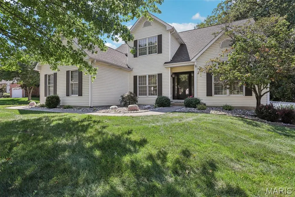 1701 Ivy Chase CT, Fenton, MO 63026