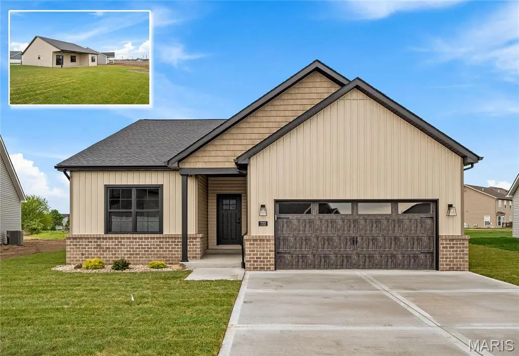 722 Conner CIR, Fairview Heights, IL 62208