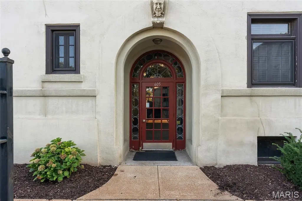 605 Westgate AVE #605B, St Louis, MO 63130