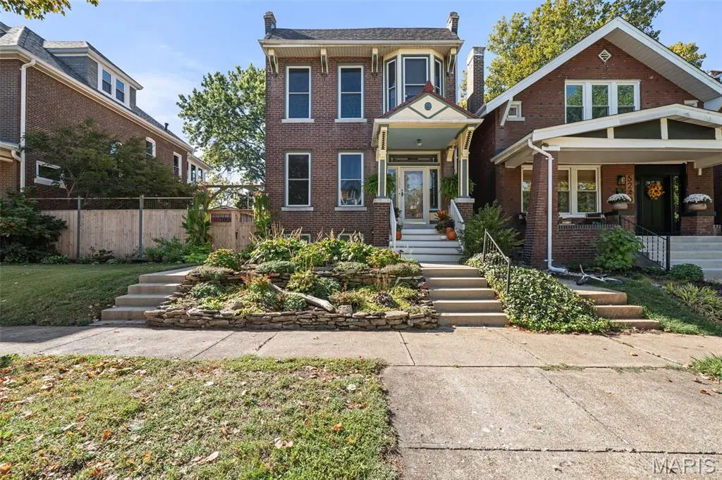 5236 Lansdowne AVE, St Louis, MO 63109