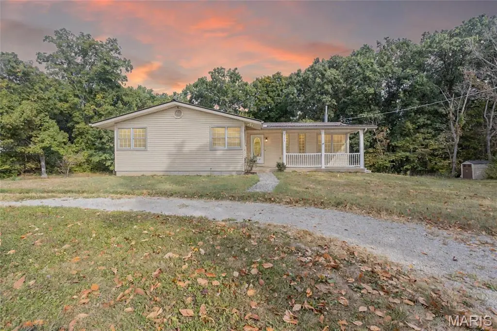 4453 Mockingbird LN, Hillsboro, MO 63050