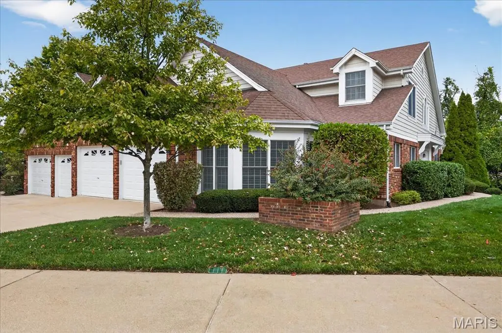 14681 Amberleigh Hill CT, Chesterfield, MO 63017