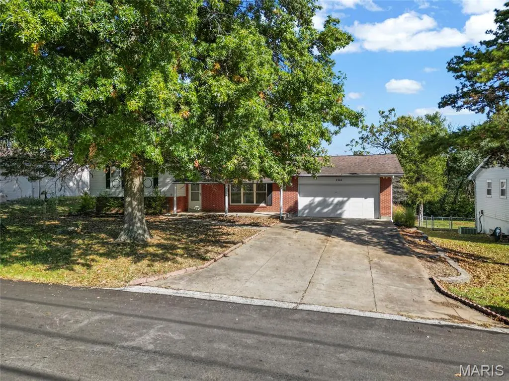 3708 Gail DR, Imperial, MO 63052