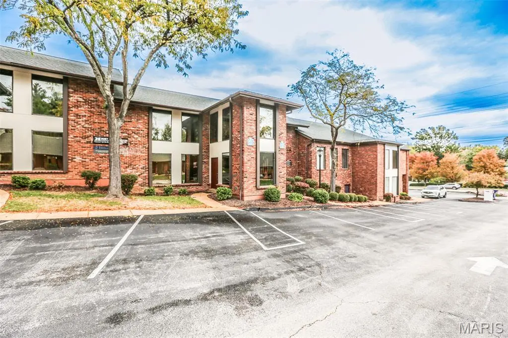 177 Clarkson Executive PARK, Ellisville, MO 63011