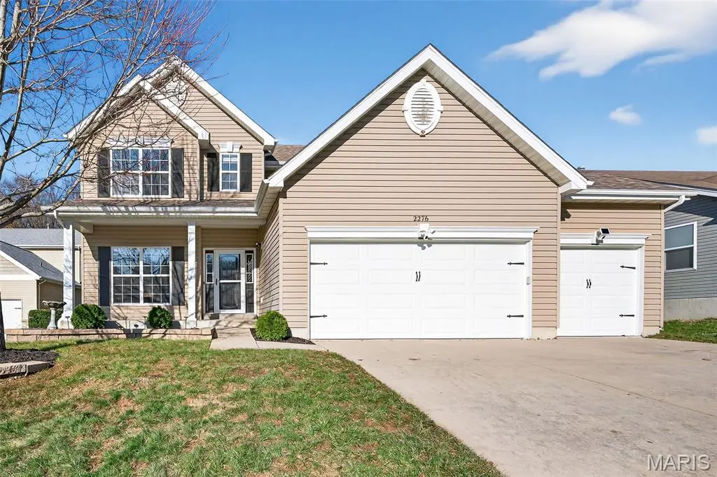 2276 Appaloosa TRL, High Ridge, MO 63049
