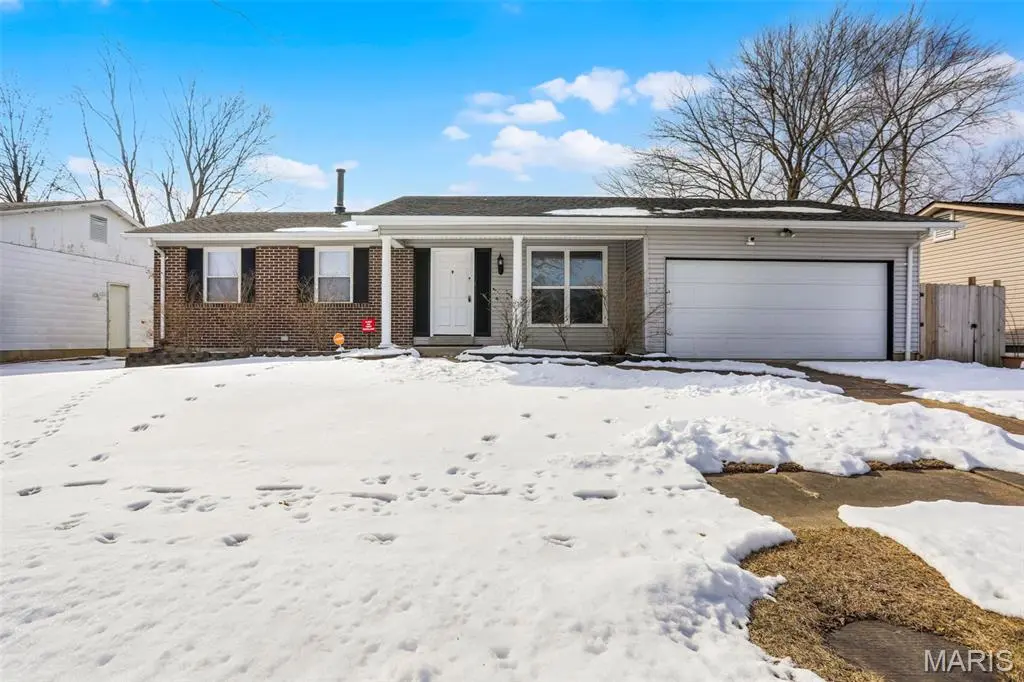 Address not disclosed, Florissant, MO 63031