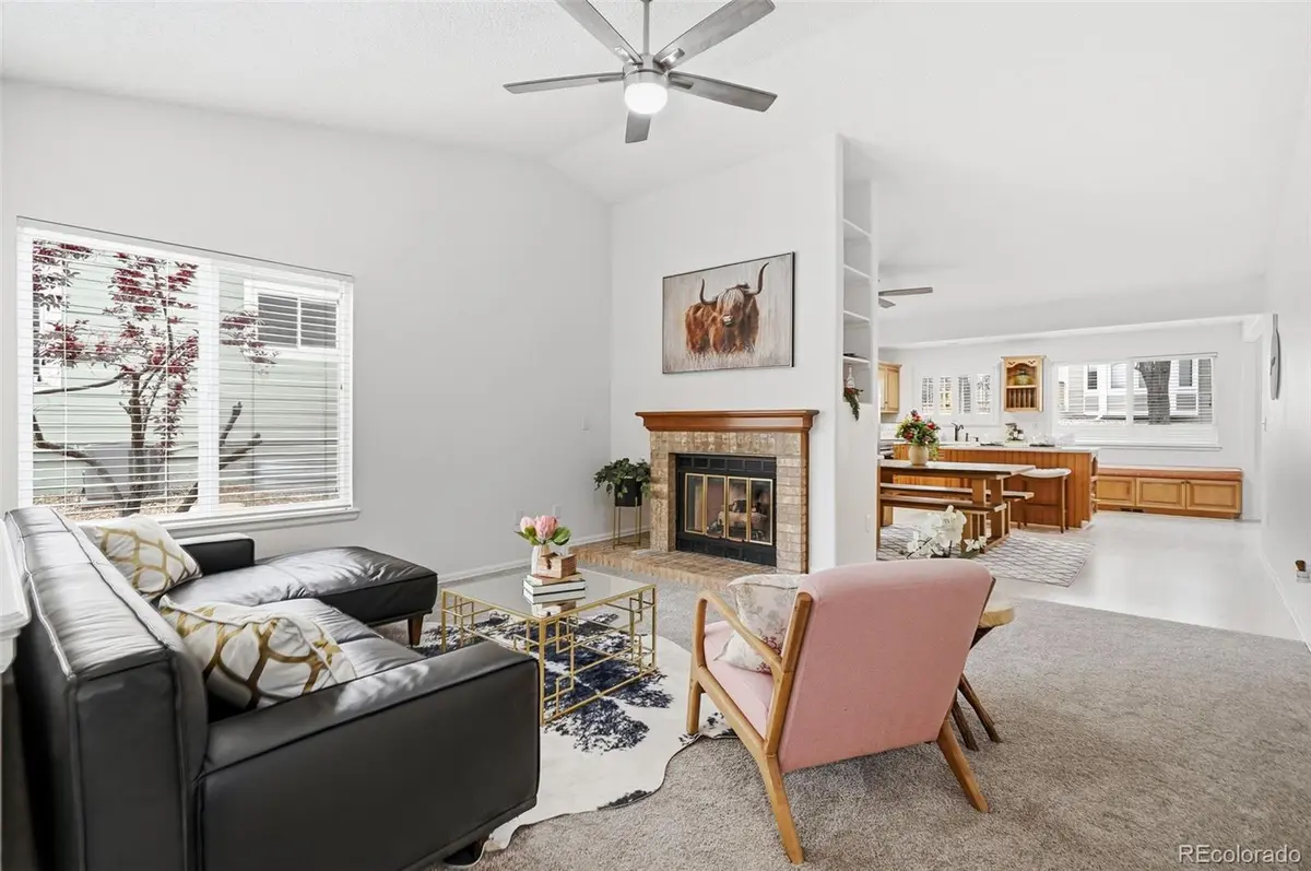 41 Canongate LN, Highlands Ranch, CO 80130