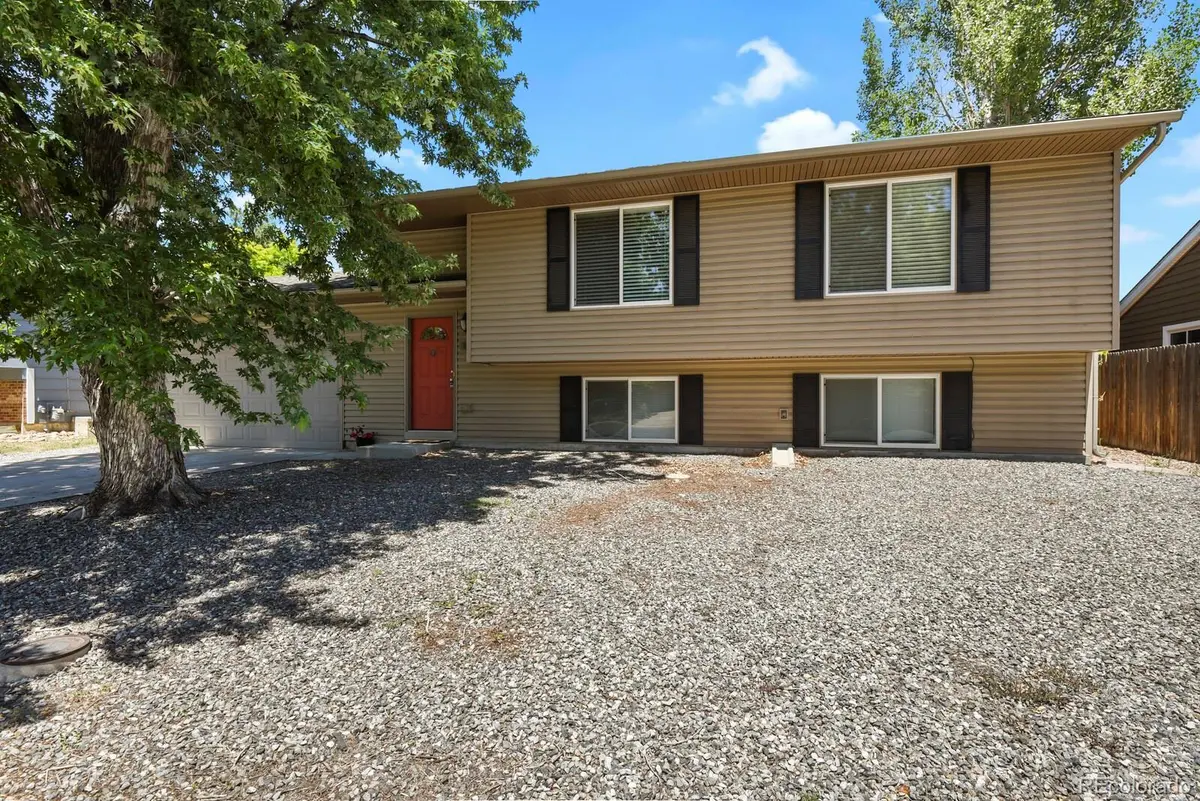 8737 W Floyd DR, Lakewood, CO 80227