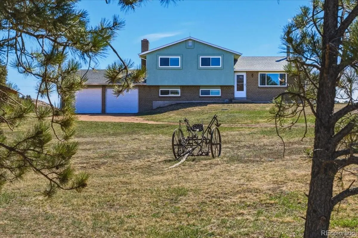 12720 Mesa View RD, Larkspur, CO 80118
