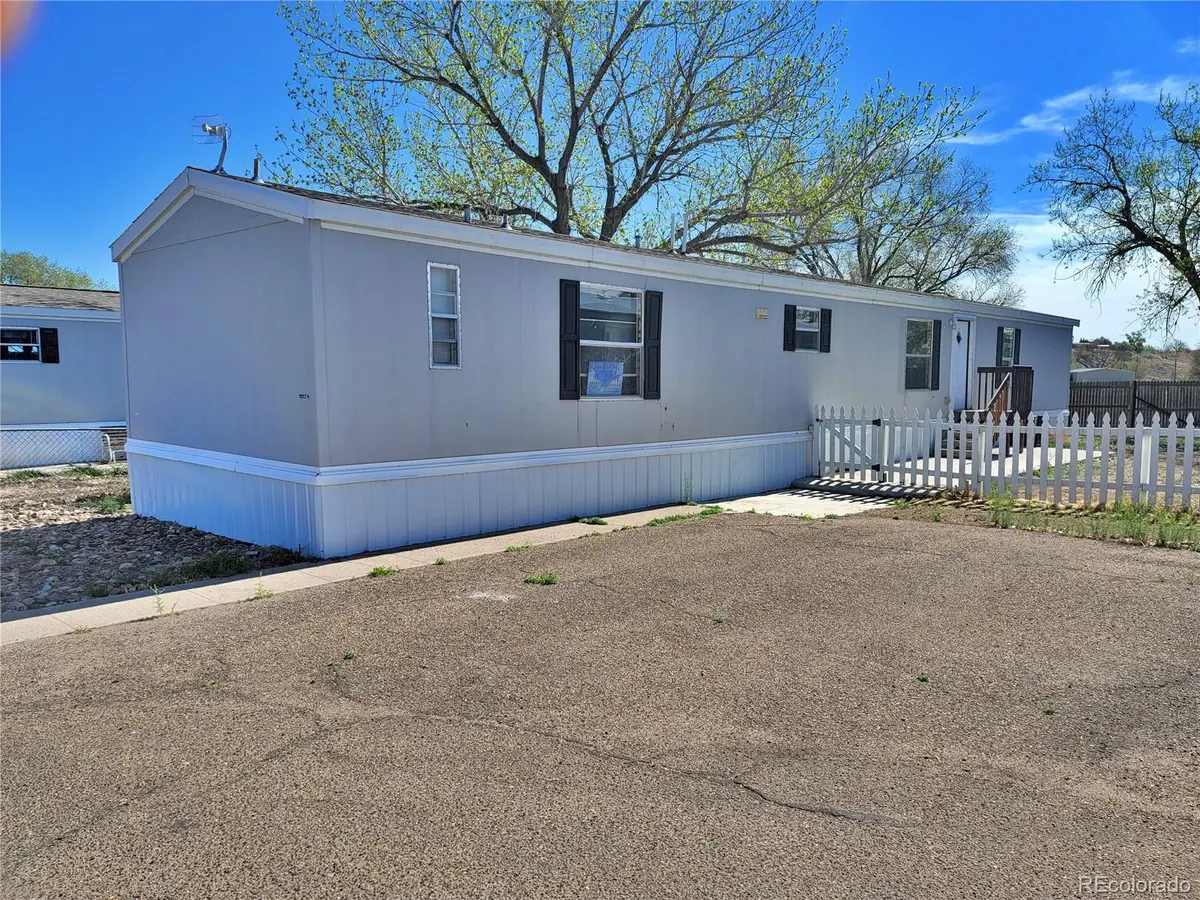 1205 Reed LN, La Junta, CO 81050
