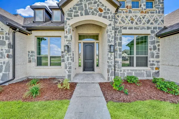 8340 Magnolia Court, Greenville, TX 75402