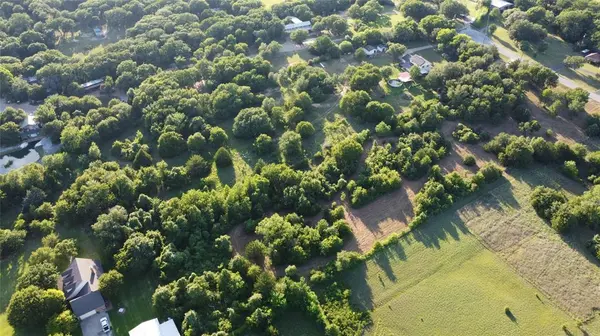 8005 Vista Lago Street, Azle, TX 76020