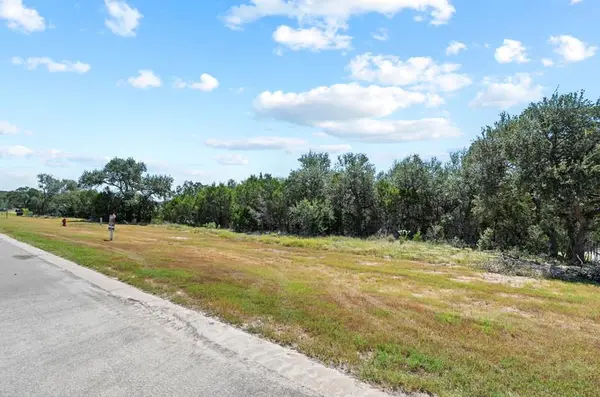 227 Alder LN, New Braunfels, TX 78132