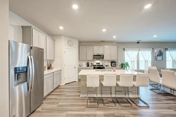 305 Windy Reed RD, Hutto, TX 78634