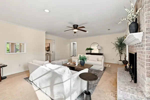 103 Briar Ridge CIR, Winston Salem, NC 27104
