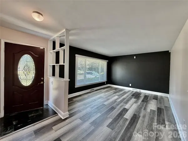 3132 Dawnshire AVE, Charlotte, NC 28216