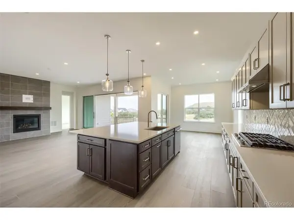 61 Welded Tuff, Castle Rock, CO 80104