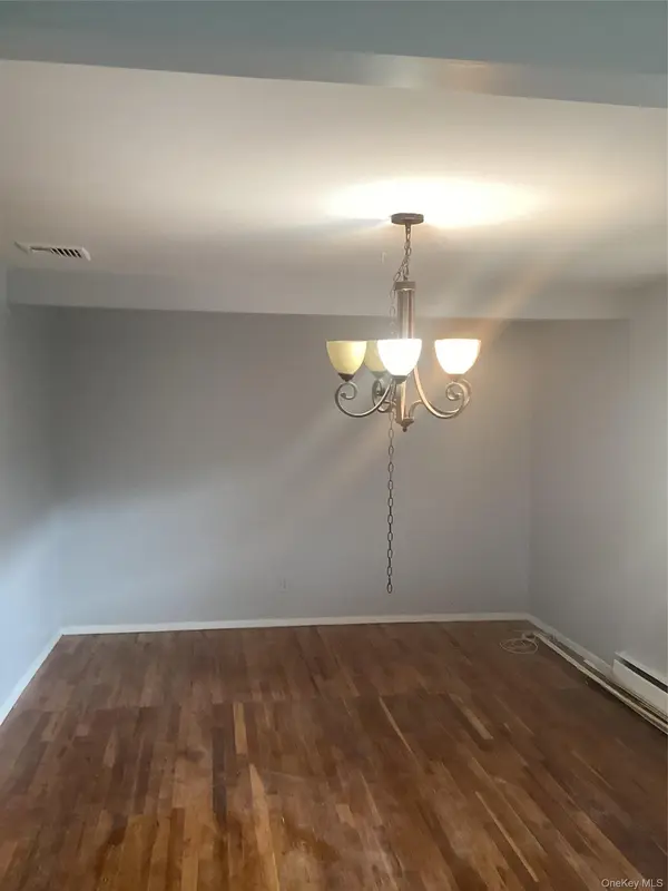 770 Allwyn ST, Baldwin, NY 11510