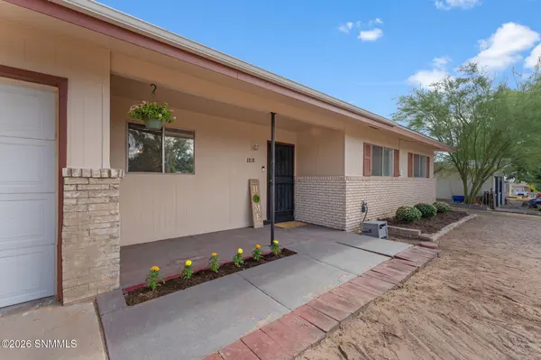 1818 Louise CIR, Las Cruces, NM 88001