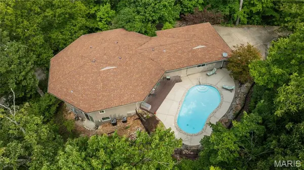 672 N High Post RD, Augusta, MO 63332