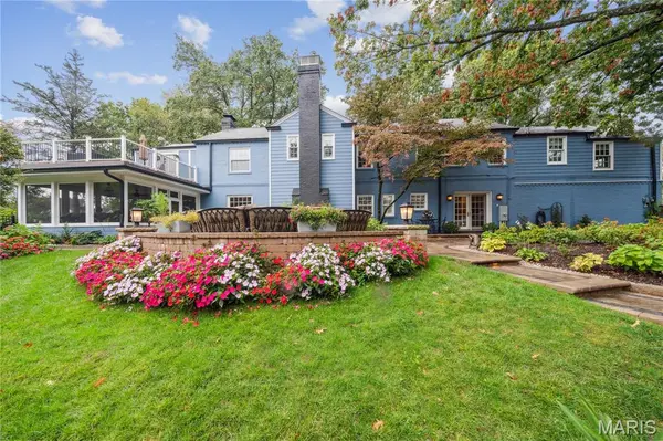 3 Maryhill DR, Ladue, MO 63124