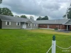 109 College ST,  Alhambra,  IL 62001