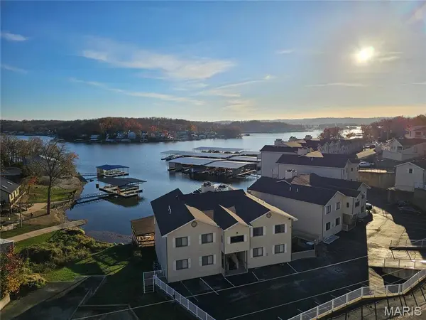 49 Aqua Finn DR #4A, Lake Ozark, MO 65049