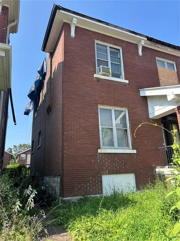 4166 Farlin AVE, St Louis, MO 63115