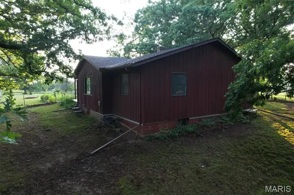 13458 Quince TRL, Lucerne, MO 63551