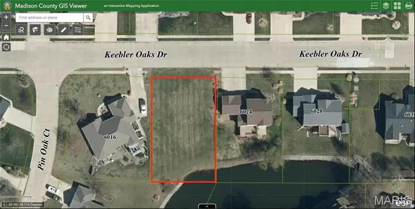 6020 Keebler Oaks DR, Maryville, IL 62062
