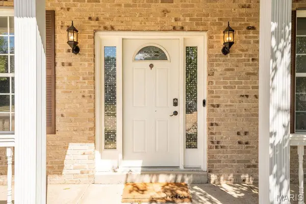 6029 Timber Hollow LN, High Ridge, MO 63049