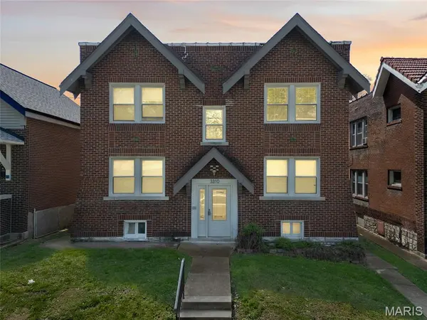 3310 Wyoming ST, St Louis, MO 63118