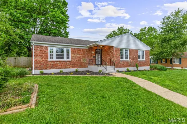 614 Stam ST, Farmington, MO 63640