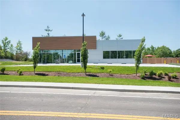 1706 Smizer Station RD, Fenton, MO 63026