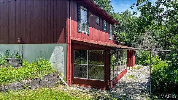 2826 Meyer RD, Festus, MO 63028