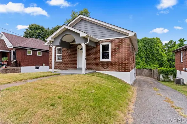 8705 Kendale DR, St Louis, MO 63121