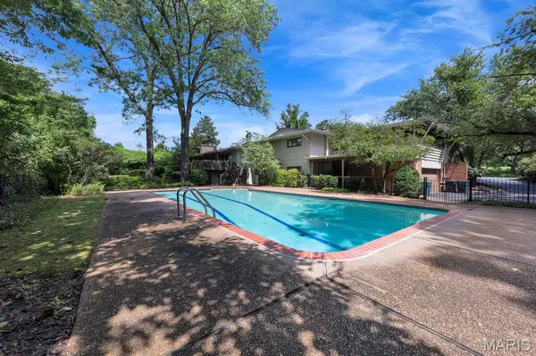 4 Westwood Country Club, Westwood, MO 63131