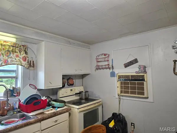 602 Center ST, Bloomfield, MO 63825