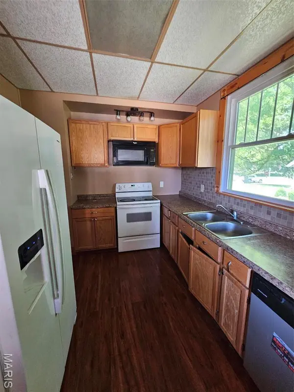 216 W Church ST, Palmyra, MO 63461