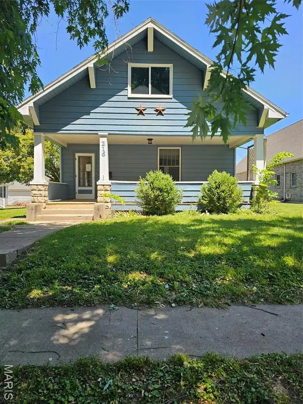 216 W Church ST, Palmyra, MO 63461