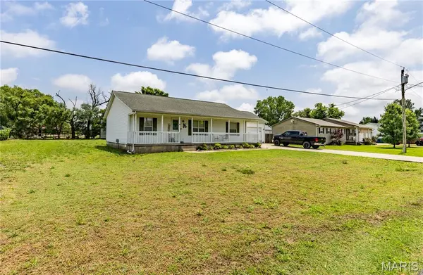 108 Karen ST, Sikeston, MO 63801