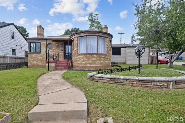 9405 Mackenzie RD, Affton, MO 63123