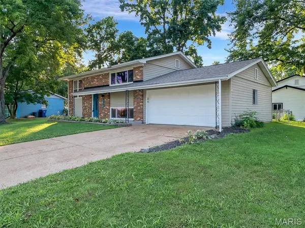 1778 San Miguel LN, Fenton, MO 63026