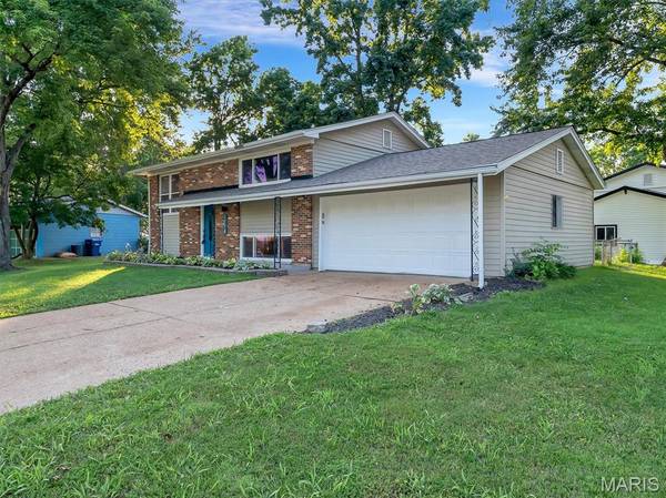 1778 San Miguel LN, Fenton, MO 63026